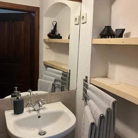 Darina Bed and Breakfast 2*